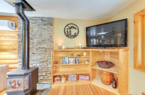 Superior House | Riverside St Regis Cabin w/Fire Pit + Grill
