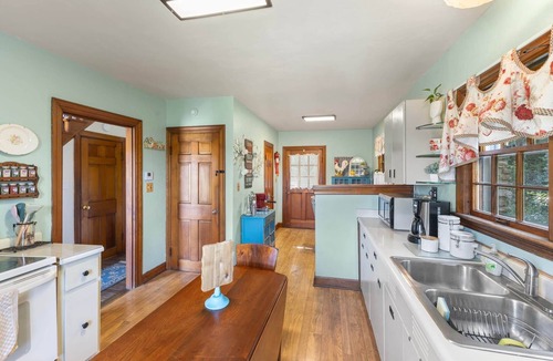 Lawrenceburg House | Riverside Storybook Cottage