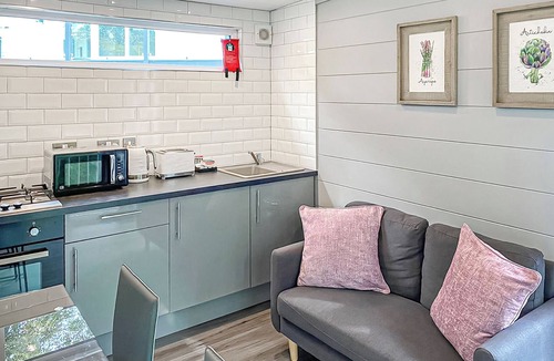 Bethesda Cottage | Riverside Studio Pod HT