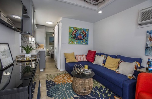 Downtown House | Riverside Tiny Home Retreat