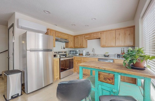 Barelas House | Riverside Townhome