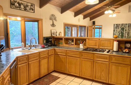 Jacksonville House | Riverside Vineyard Estate