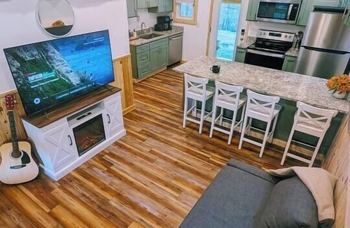 Cleveland House | Riversong Cabin