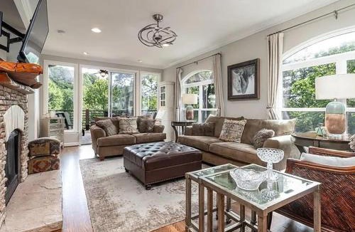 Lake Toxaway House | Riversong Falls