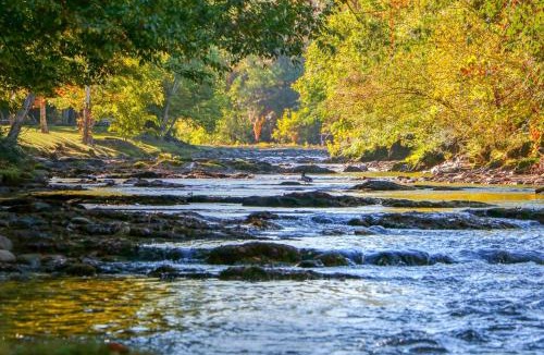 Pigeon Forge Hotel | RiverStone Condo Resort & Spa