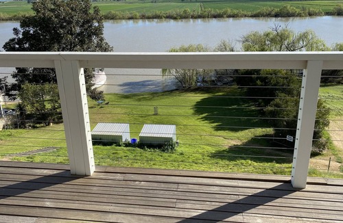 Seymour House | Rivertime - Life's Better by The River & The Bend