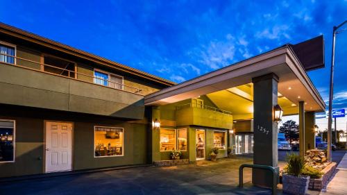 Clarkston Hotel | RiverTree Inn & Suites