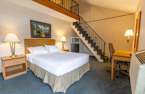 Clarkston Hotel | RiverTree Inn & Suites