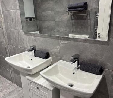 Matlock Bath Apartment | Riverview Apartment 2