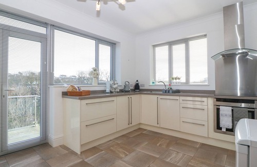 Cemaes Bay Cottage | Riverview Apartment