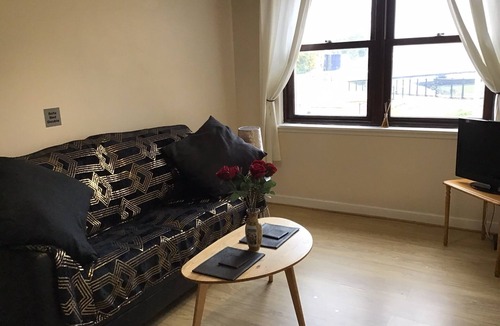 Elgin Apartment | Riverview apartment