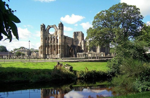 Elgin Apartment | Riverview apartment