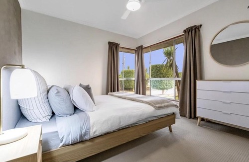 Gol Gol House | Riverview at 92