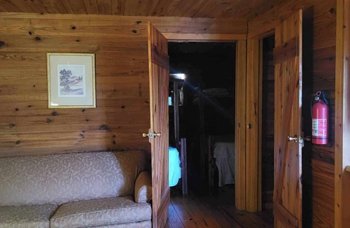 Mammoth Spring Hotel | Riverview Cabins