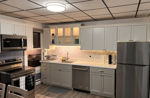 Ipswich Apartment | Riverview charming apt near beach