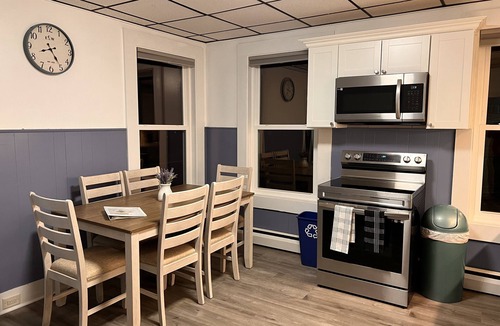 Ipswich Apartment | Riverview charming apt near beach