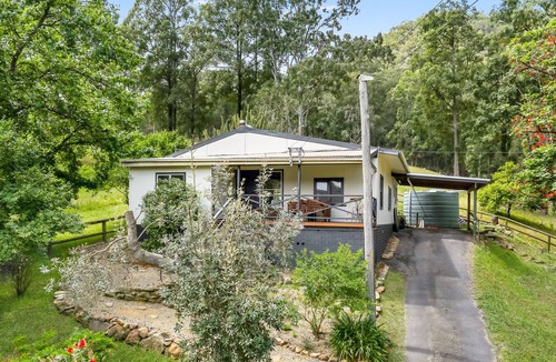 St. Albans House | Riverview Cottage In Historic St Albans