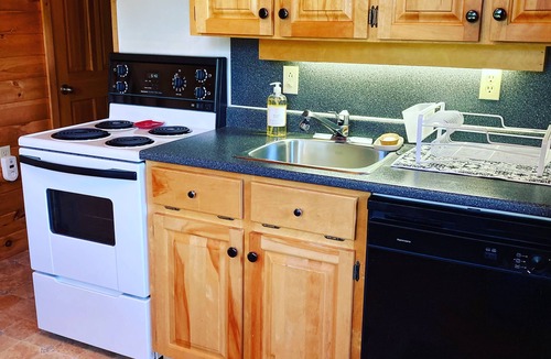 Anglo Rustico Cottage | Riverview Cottage on the Green Gables Coast