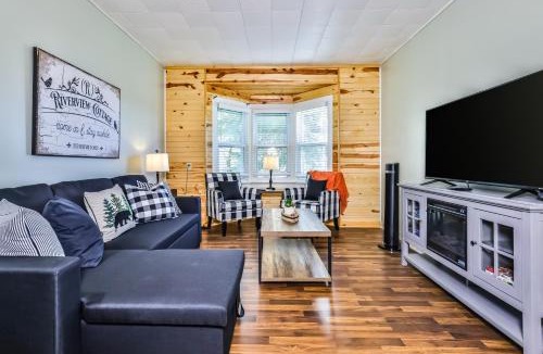 Eagle River House | Riverview Cottage