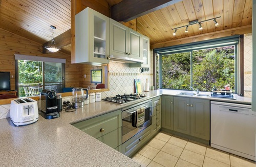 Jamieson House | Riverview Hill - Pet Friendly Country Getaway