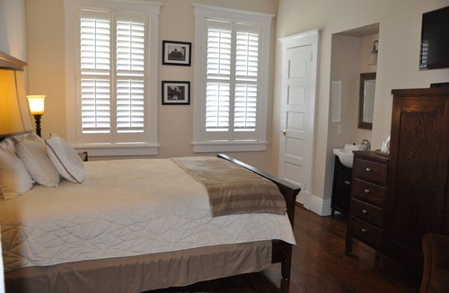 St. Marys Hotel | Riverview Hotel