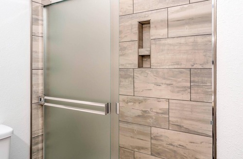 Rockford Hotel | Riverview Inn & Suites, an Ascend Collection Hotel