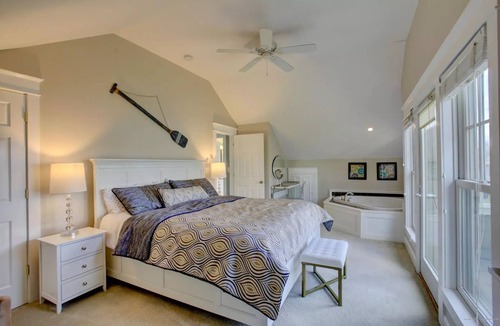 Edgecomb House | Riverview Luxury Home