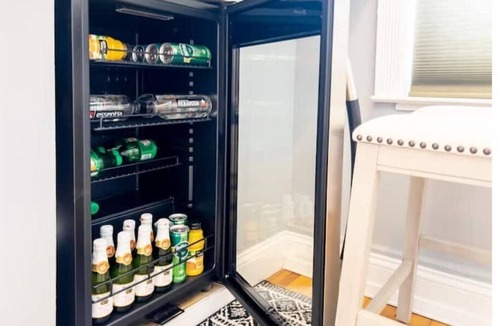 Thompsonville House | Riverview Oasis