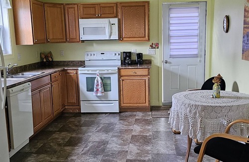 Perth-Andover House | Riverview - pet friendly Sleeps 4
