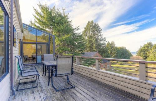 Sea Ranch House | Riverview - Private Hot Tub - Sleeps 12