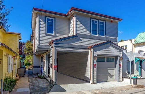 Capitola House | Riverview Retreat Duplex-Captiola LOWER UNIT A
