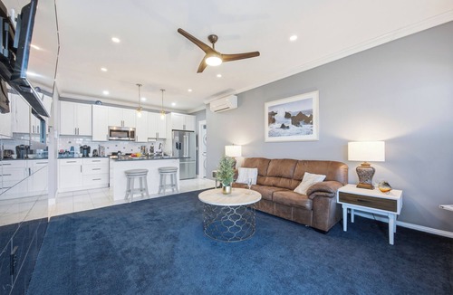 Conning Towers Nautilus Park Apartment | Riverview Retreat: Guest Suite