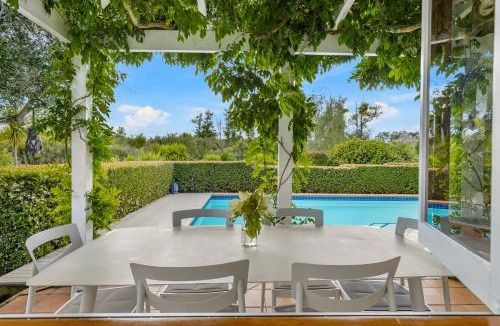 Riverhead House | Riverview Retreat