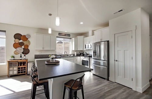 Sunland Estates House | Riverview Retreat · Riverview Retreat - Community Pool open!