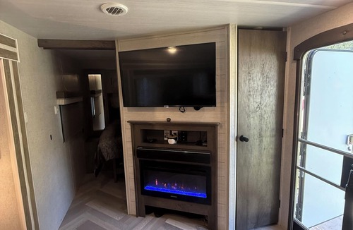 Nobleton House | Riverview RV weekend retreat