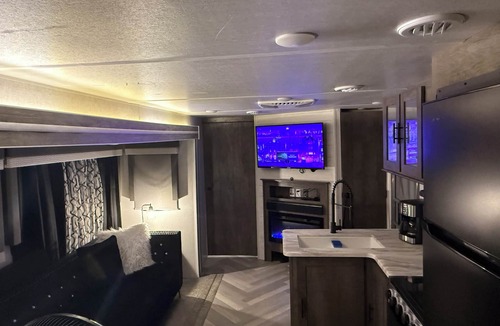 Nobleton House | Riverview RV weekend retreat