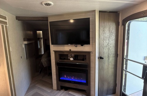 Nobleton House | Riverview RV weekend retreat
