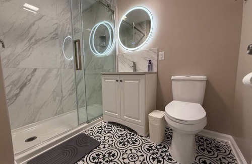 Downtown Niagara Falls House | *Riverview*Walk to Falls*Newly Renovated*4 BDRMS*