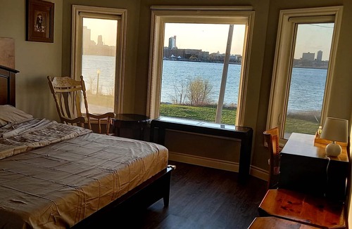 Walkerville Bed & Breakfast | Riverview , waterfront, homestay, bnb