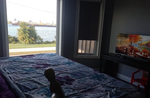 Walkerville Bed & Breakfast | Riverview , waterfront, homestay, bnb