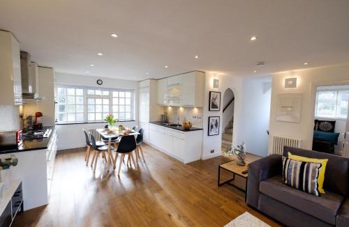 Datchet Apartment | Riverwalk Apartment North