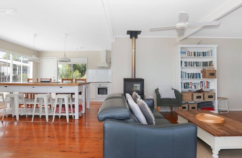 Hawks Nest House | Riverwatch - directly opposite the Myall River