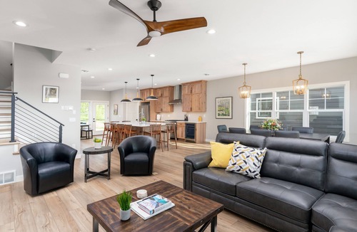 Riverside House | RiverWest Escape- Hot Tub - Sauna - Dog Friendly