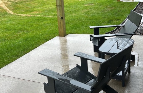 Riverside House | RiverWest Kayak View -Riverview-Dog Friendly