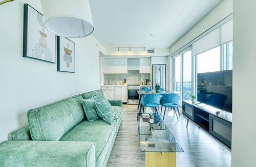 Garden District Hotel | RivetStays | The Jarvis Elite Suite – 2 Bedroom Suite