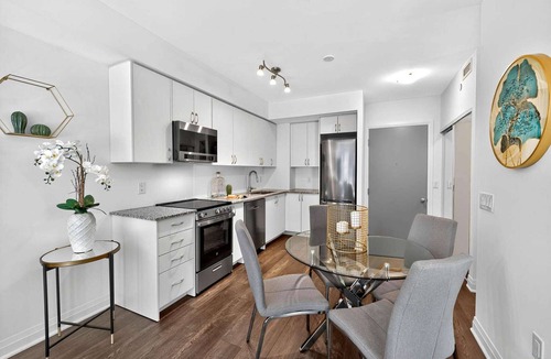 North York Hotel | RivetStays | The Westmounts Luxury Suite – 1 Bedroom + Den Condo