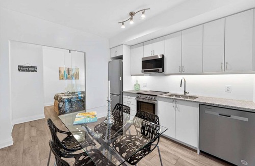North York Hotel | RivetStays | The Westmounts Premium Suite – 2 Bedroom Condo