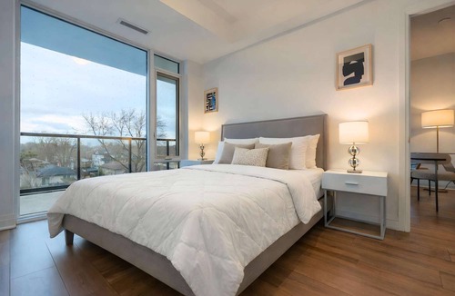 North York Hotel | RivetStays | The Westmounts Executive Suite – 2 Bedroom Condo