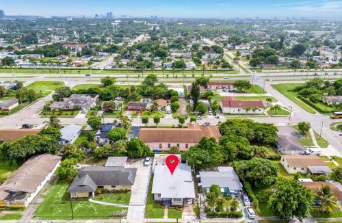 Riviera Beach House | Riviera Beach Gem