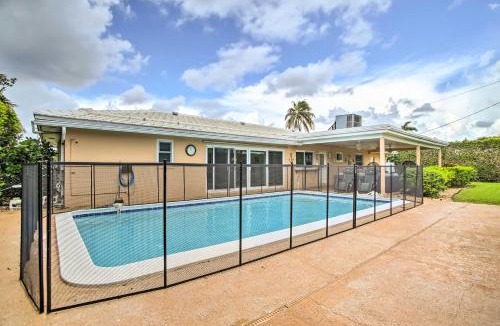 Singer Island House | Riviera Beach Vacation Home w/Pool: Walk to Beach
